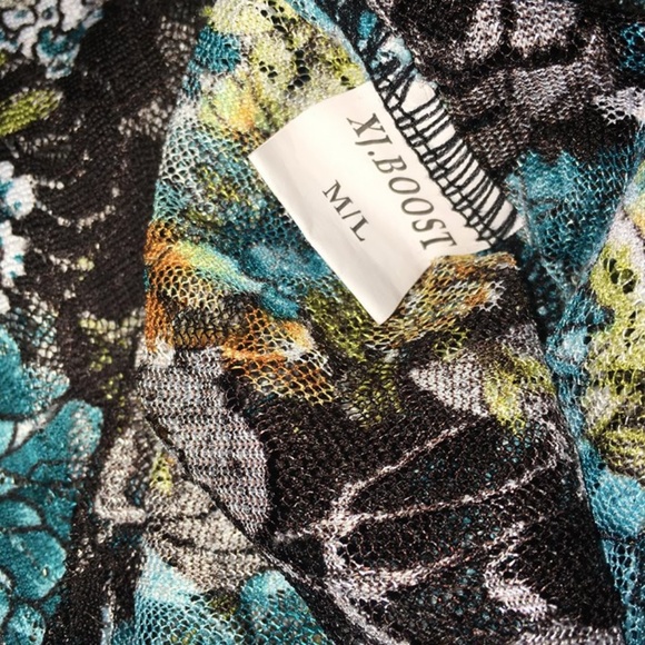 Floral Lace Top, Size M/L - Picture 8 of 8